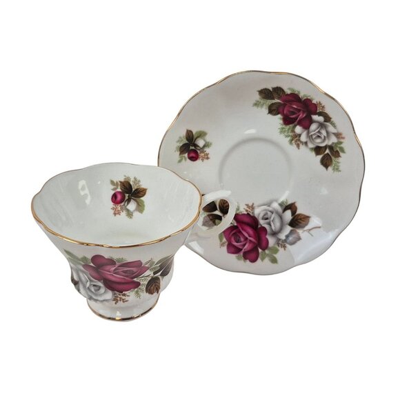 Royal Albert China England Tea Cup Saucer Set Pink White Rose Design Gold Trim - Picture 8 of 10